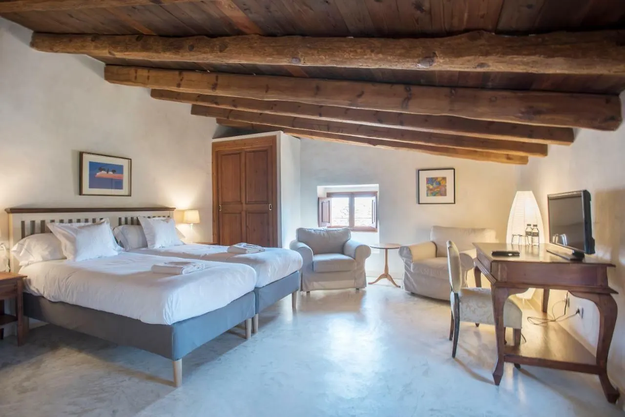 ****  Hotel Sa Bisbal - Turismo de interior Selva  España